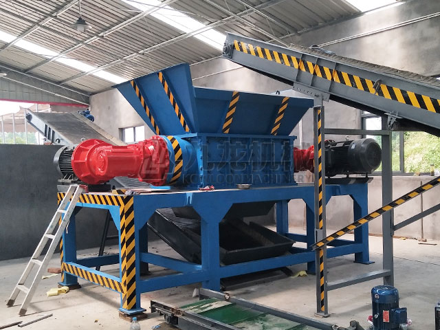 生活垃圾破碎機(jī)可以與其它設(shè)備配套使用(圖1) 生活垃圾破碎機(jī)可以與其它設(shè)備配套使用(圖1)